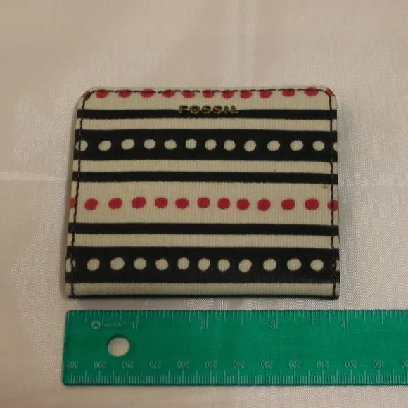 Small Fossil Wallet - Picture 2 of 4